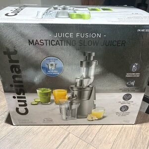 Cuisinart Silver Slow Juicer with Green and Yellow Accents